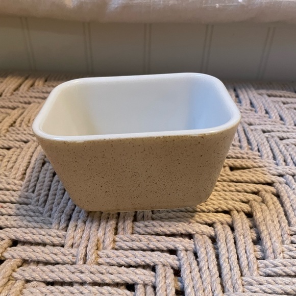 PYREX Glass Refrigerator Dish Beige Speckled 501 MCM USA - Picture 4 of 5